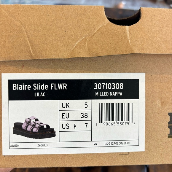 Dr Marten Sandals NIB - Picture 10 of 11